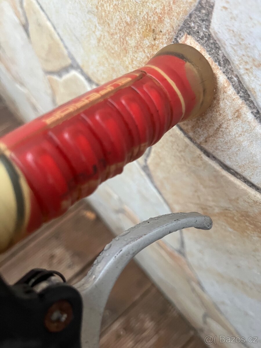 Dětské červené kolo - 10