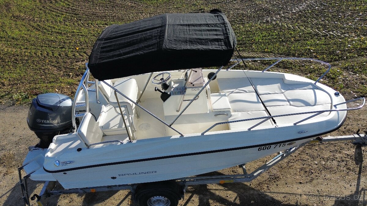 Motorový člun Bayliner CC5 - 10