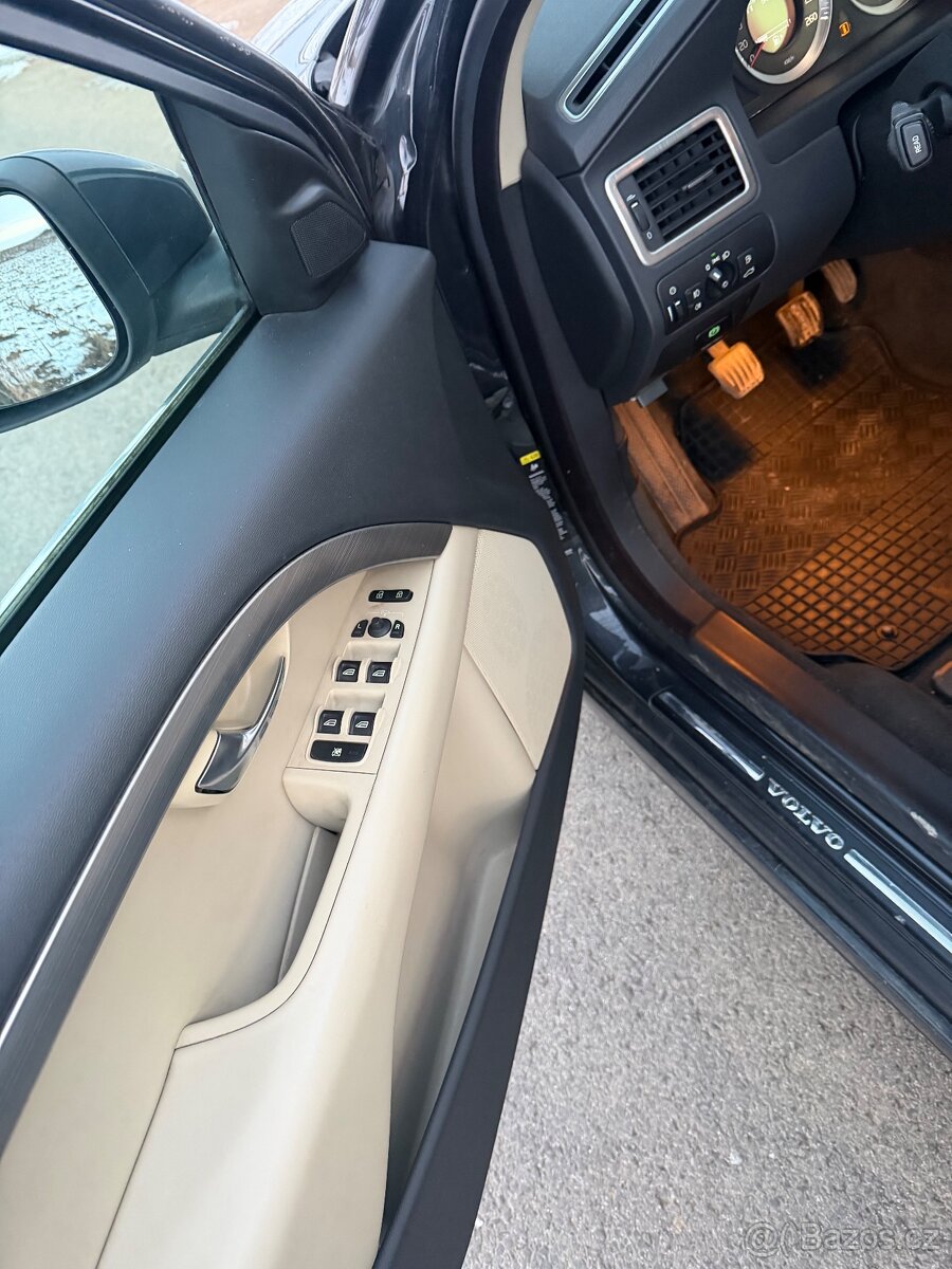 Volvo v70 - 10