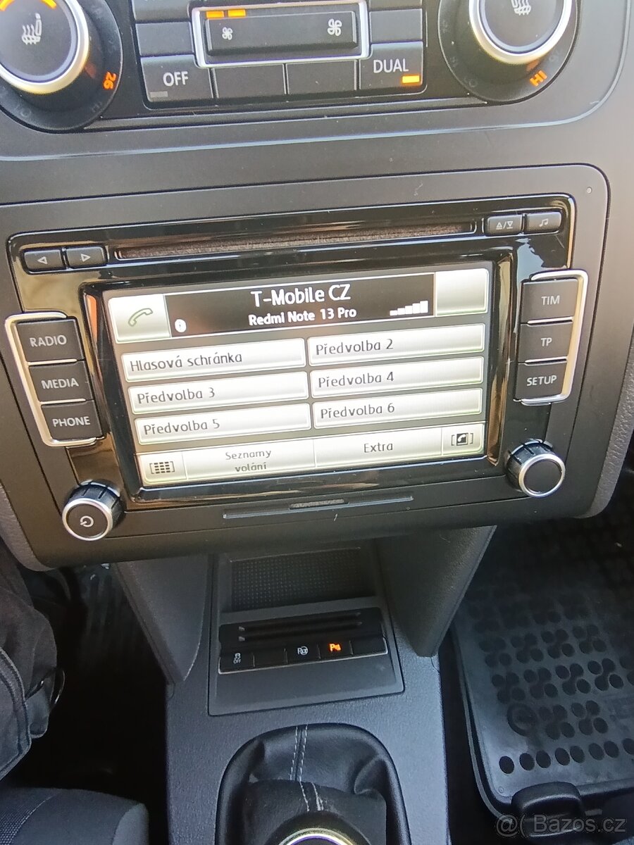 Volkswagen Touran - 10