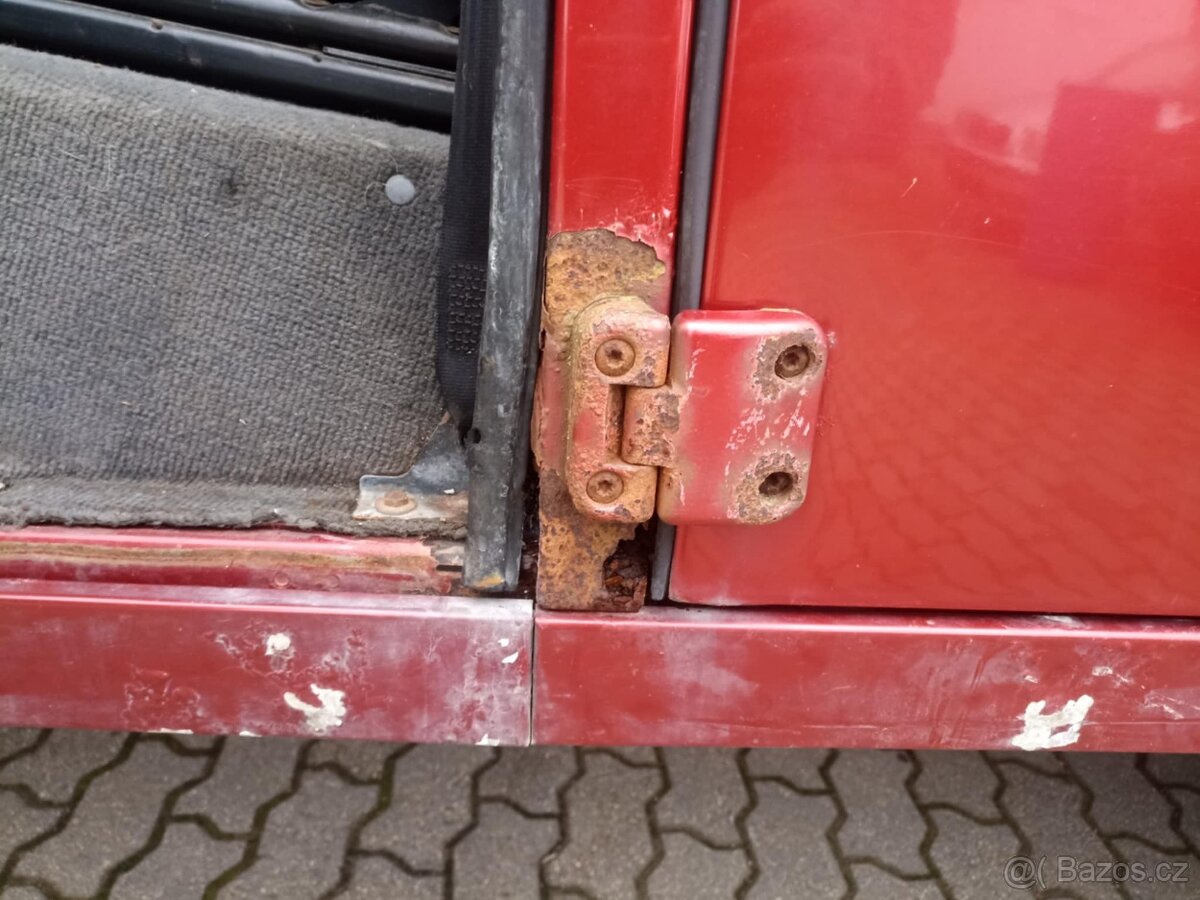 Land Rover Defender 110 TD5 - 10