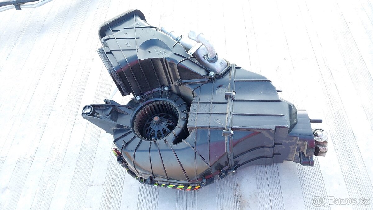 VW Transporter T5 – Topení zadní - 10