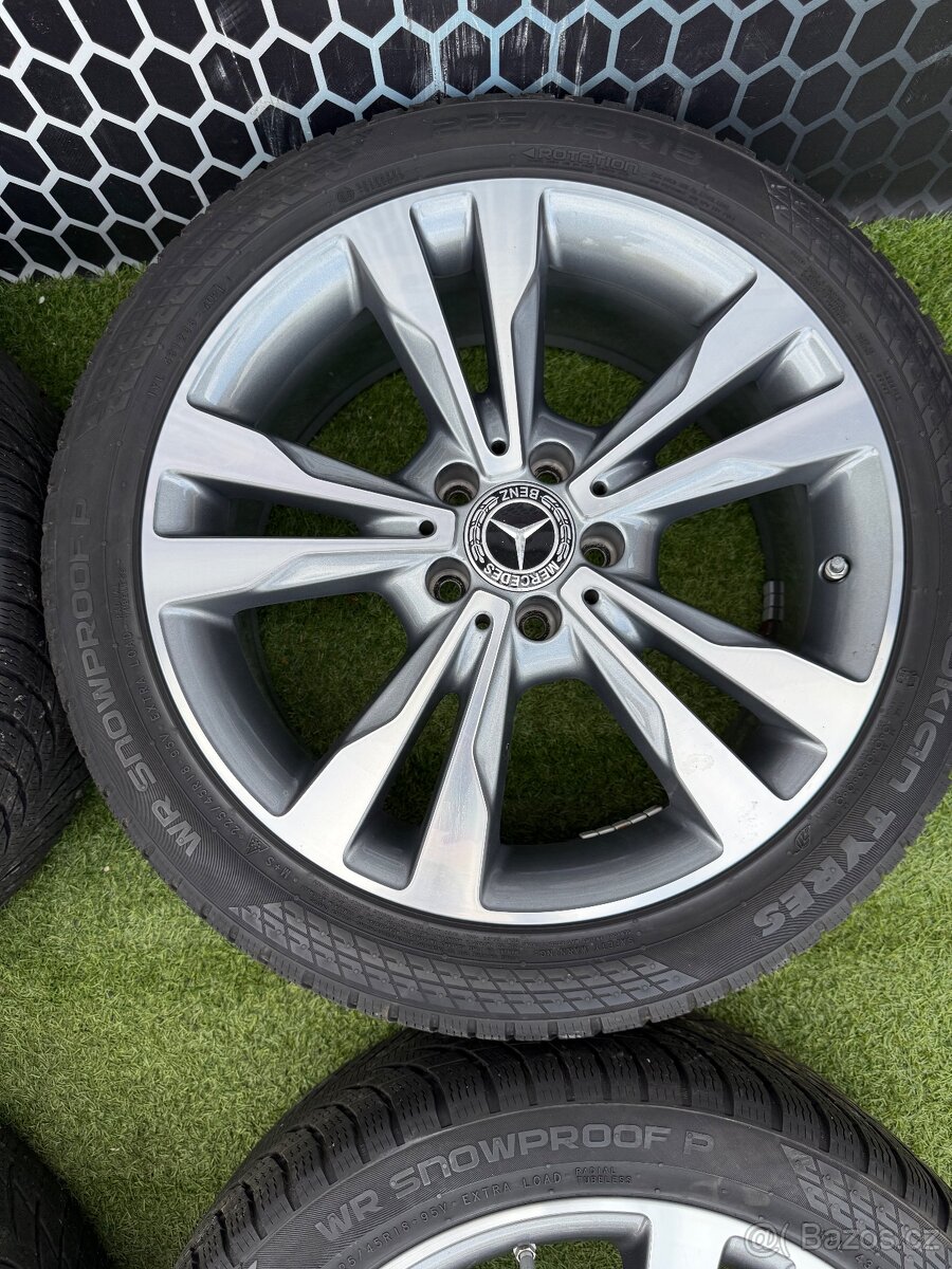 Mercedes W205 C-CLASS - ORIGINÁLNÍ SADA - 10