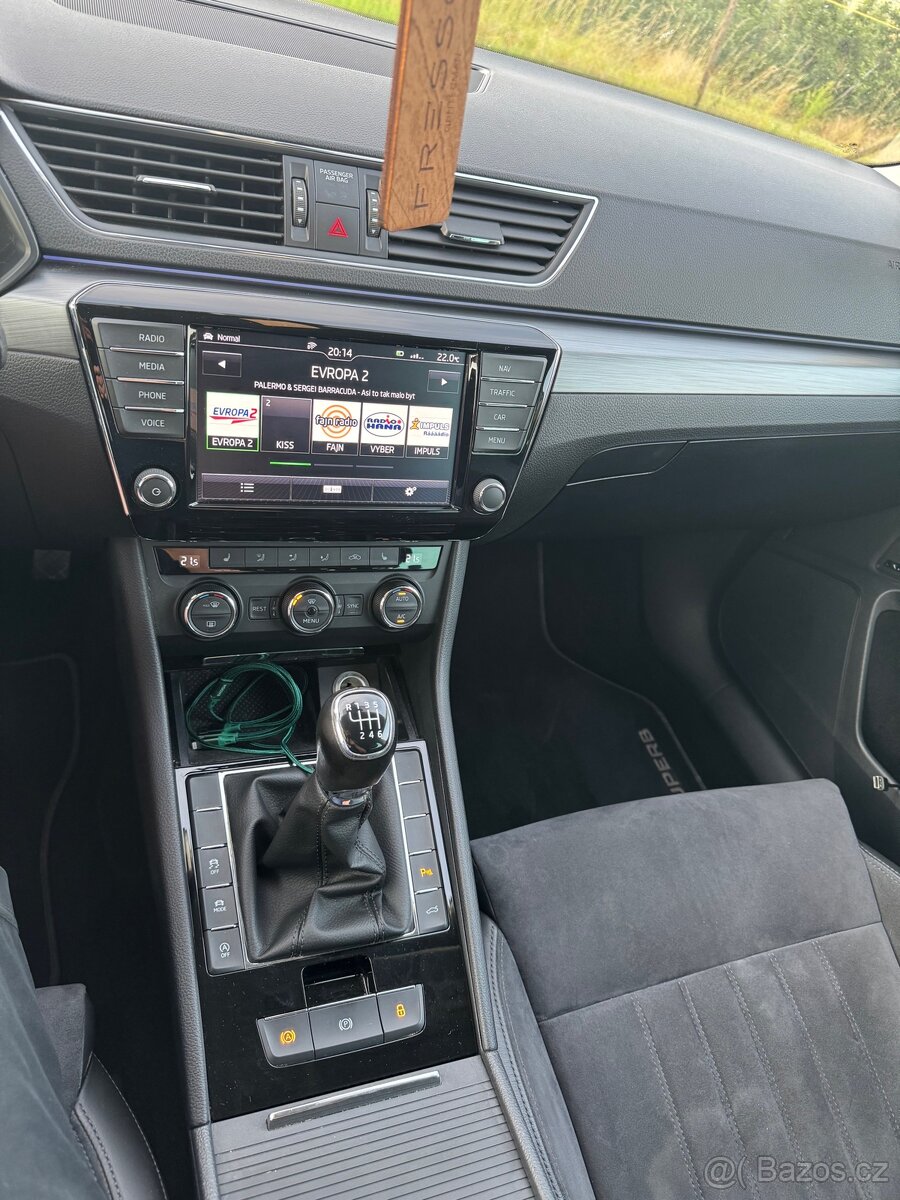 Škoda Superb - 10