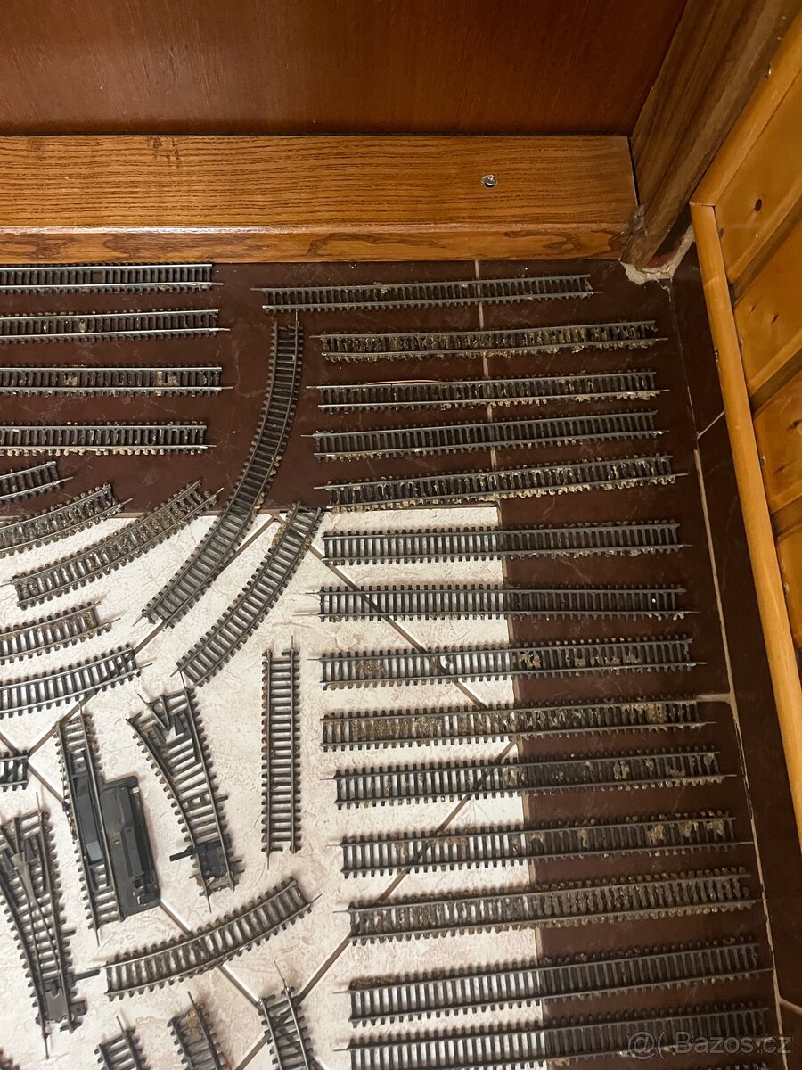 Sety poškozených kolejí tt - 10