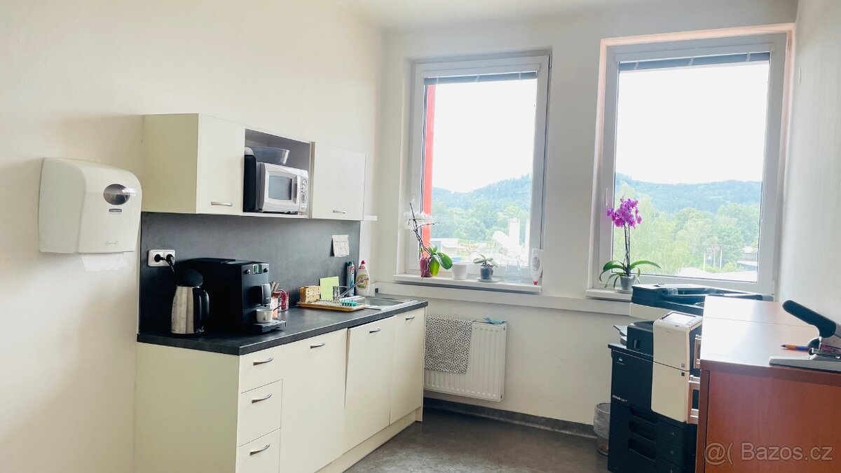 Pronájem nově zrekonstruovaných kanceláří, Šumperk - 10