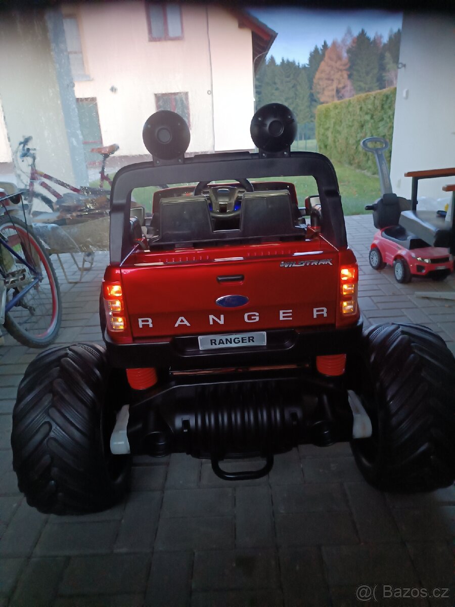 Dětské elektrické autíčko - 10