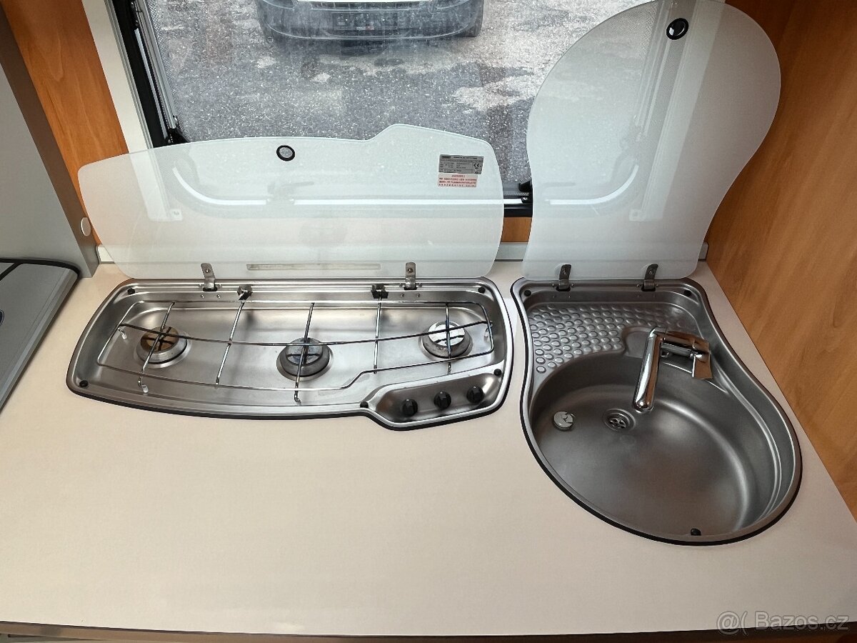 Karavan Wilk 520, předstan Isabella, 2009 - 10