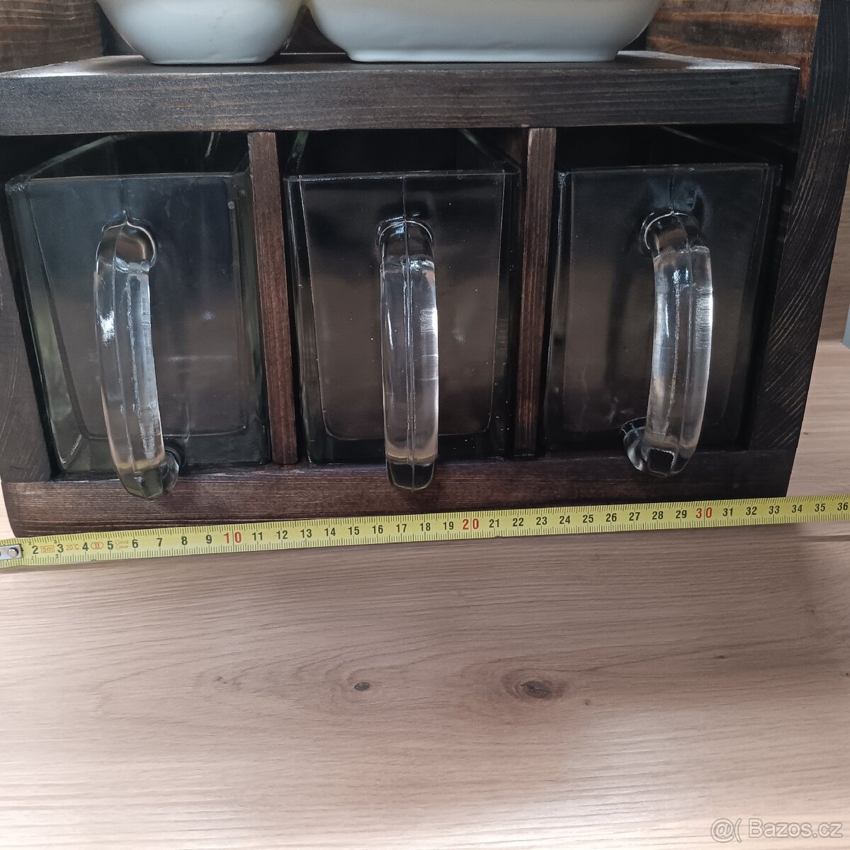 Skříňka skleněné dózy - 10