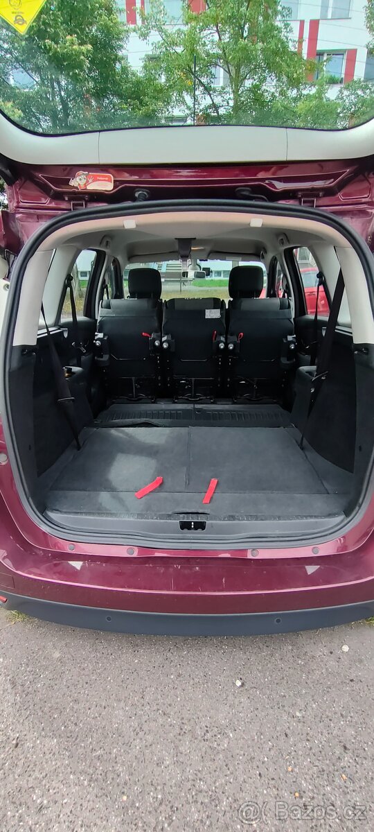 Grand Scénic 7 míst - 10