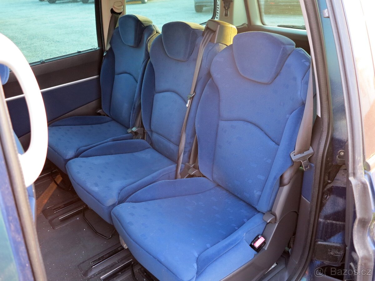 PEUGEOT 807 2.2.i TENDANCE r.v.08/2003 - 10