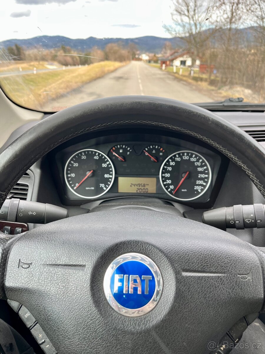 FIAT CROMA 1.9 JTD - 10