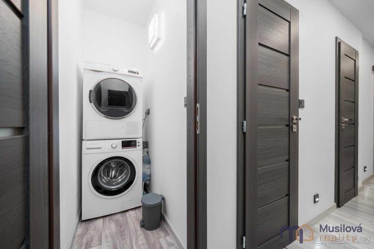 Prodej bytu 3+1 80 m2 - 10