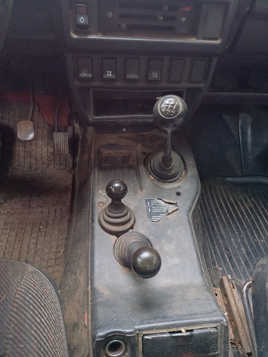 Lada Niva 1,7i, r.v. 2002 - 10