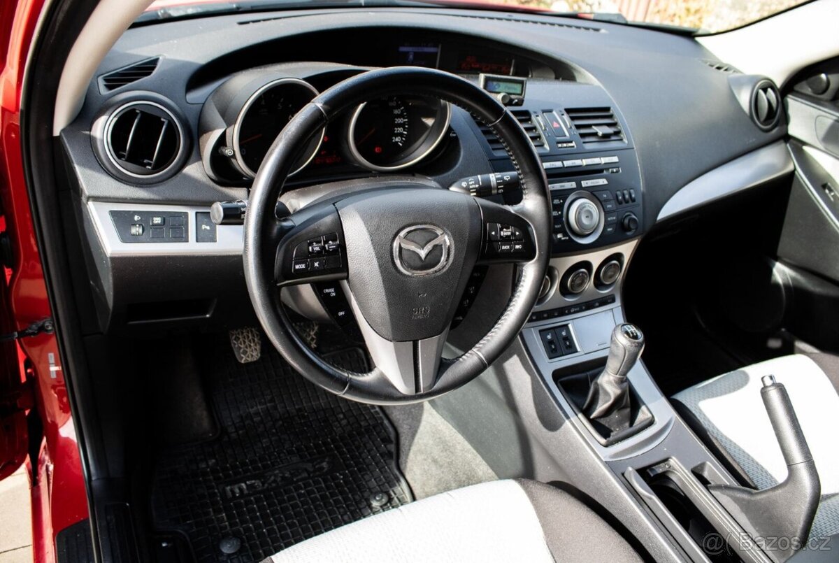 Mazda 3 1.6, 77kW (2010) - 10