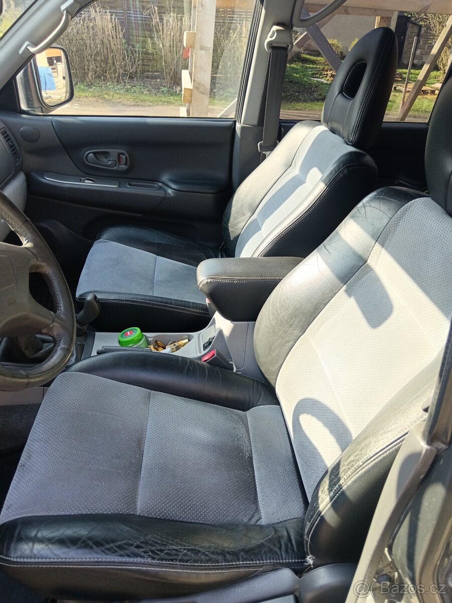 Mitsubishi Pajero sport - 10