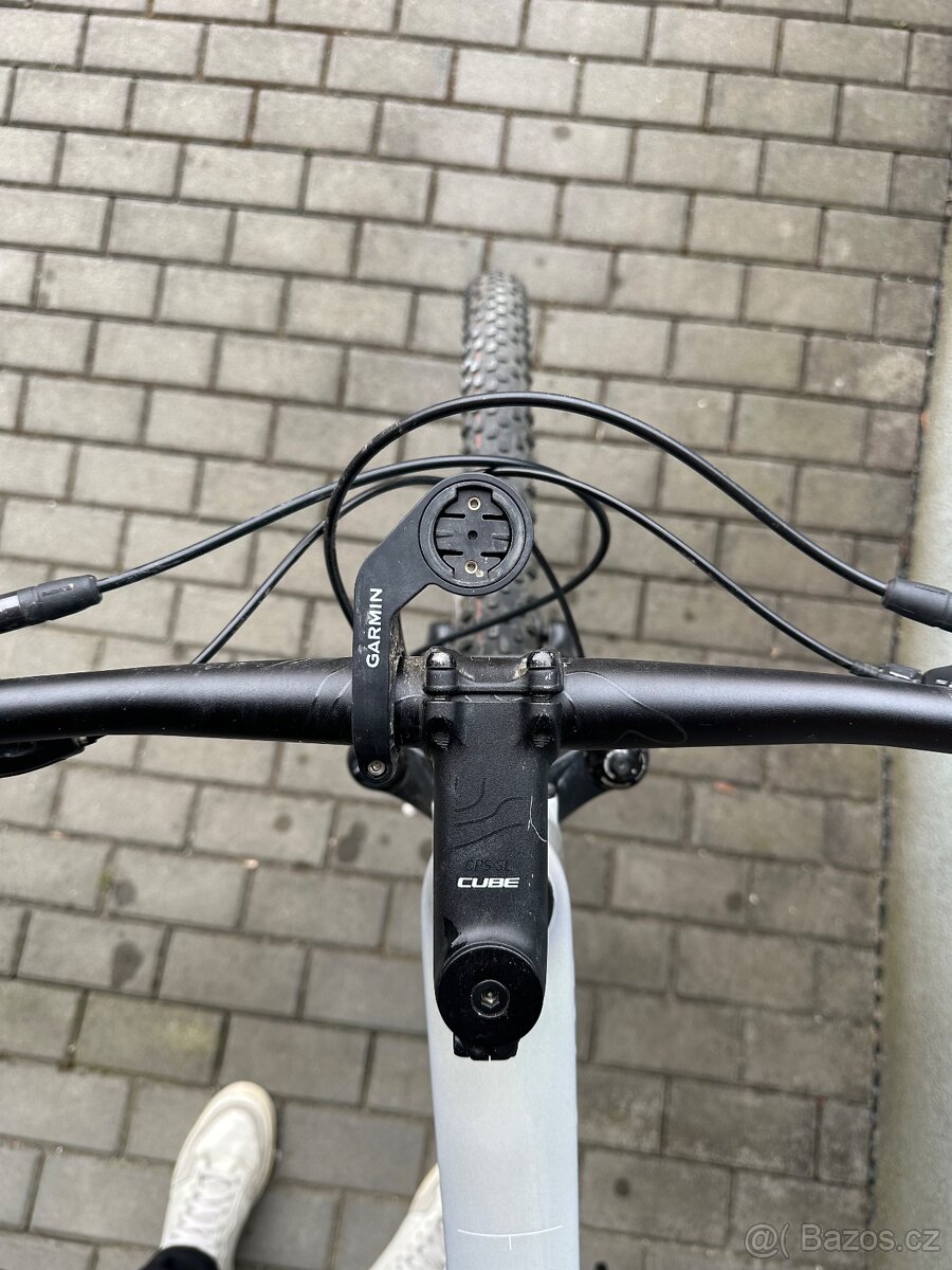 Cube reaction c:62 pro Carbon - 10