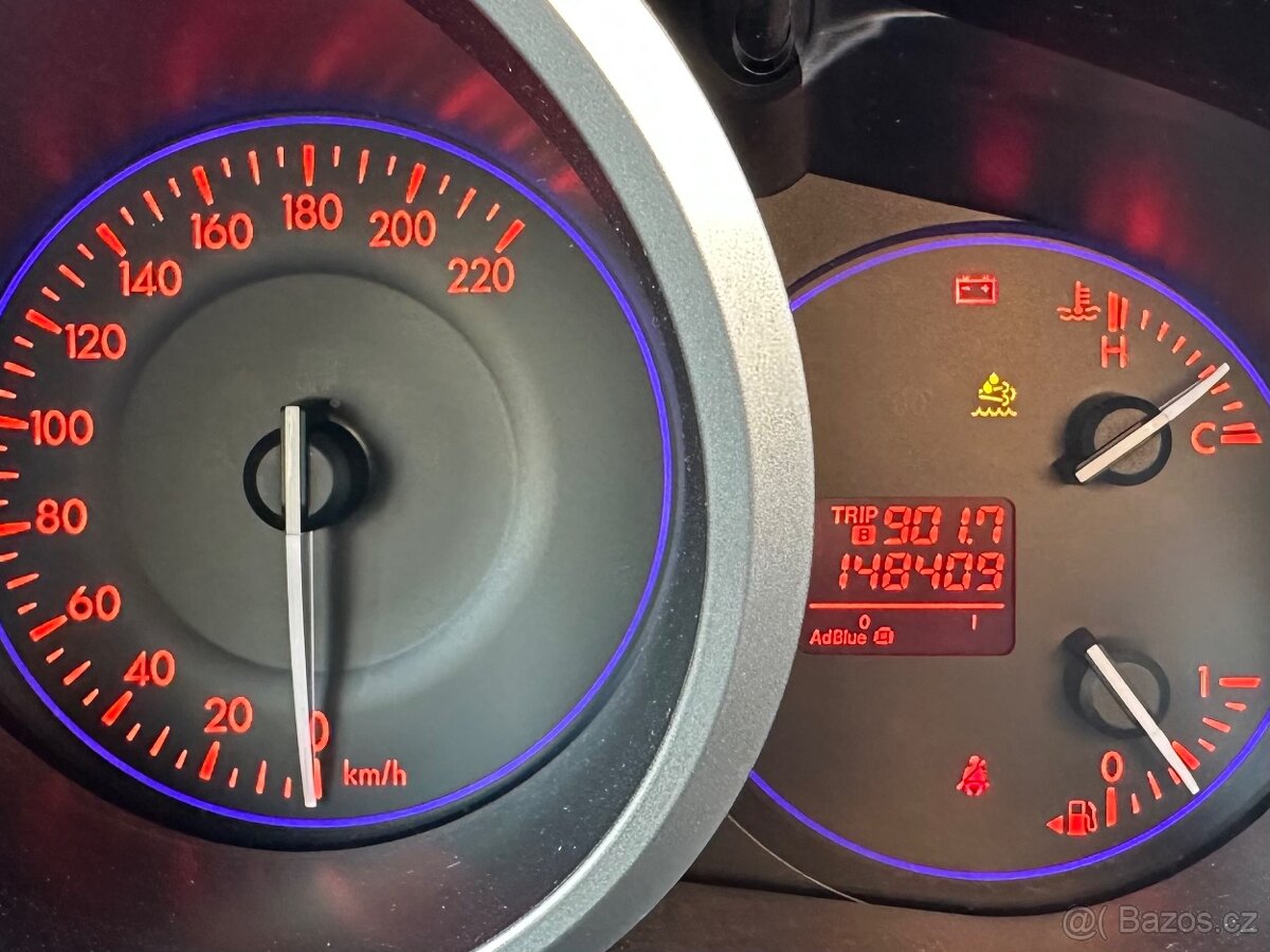 Mazda CX-7 2.2d - 10