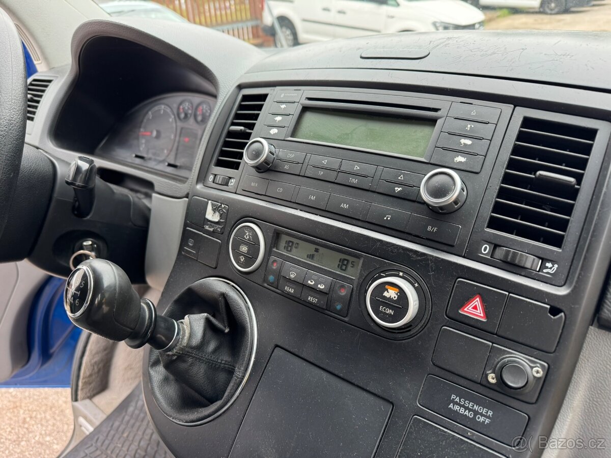 Volkswagen Multivan 2.5 TDi 96kW Webasto - 10