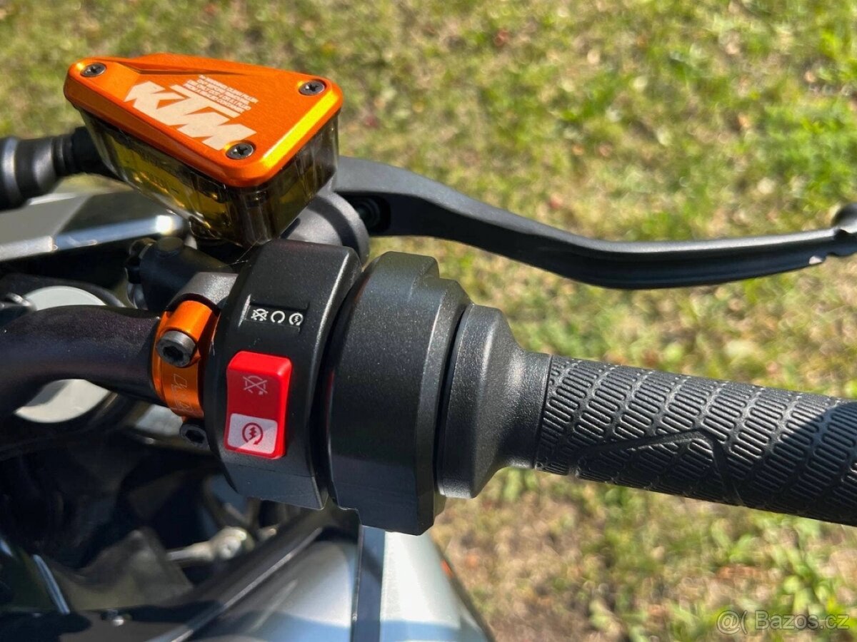 Prodám KTM 790 DUKE - 10