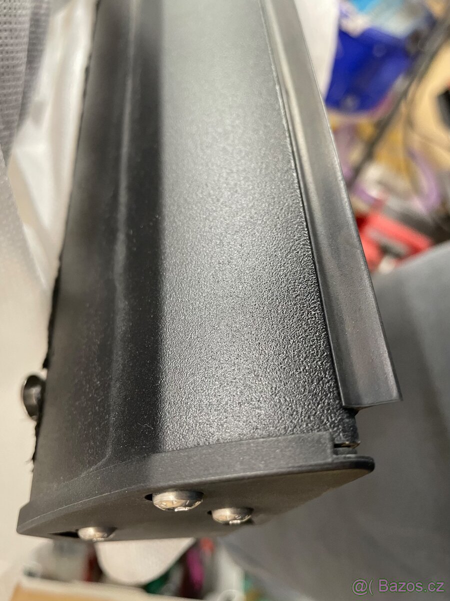 El. Roleta Toyota Hilux + spoiler GR sport + příčníky - 10