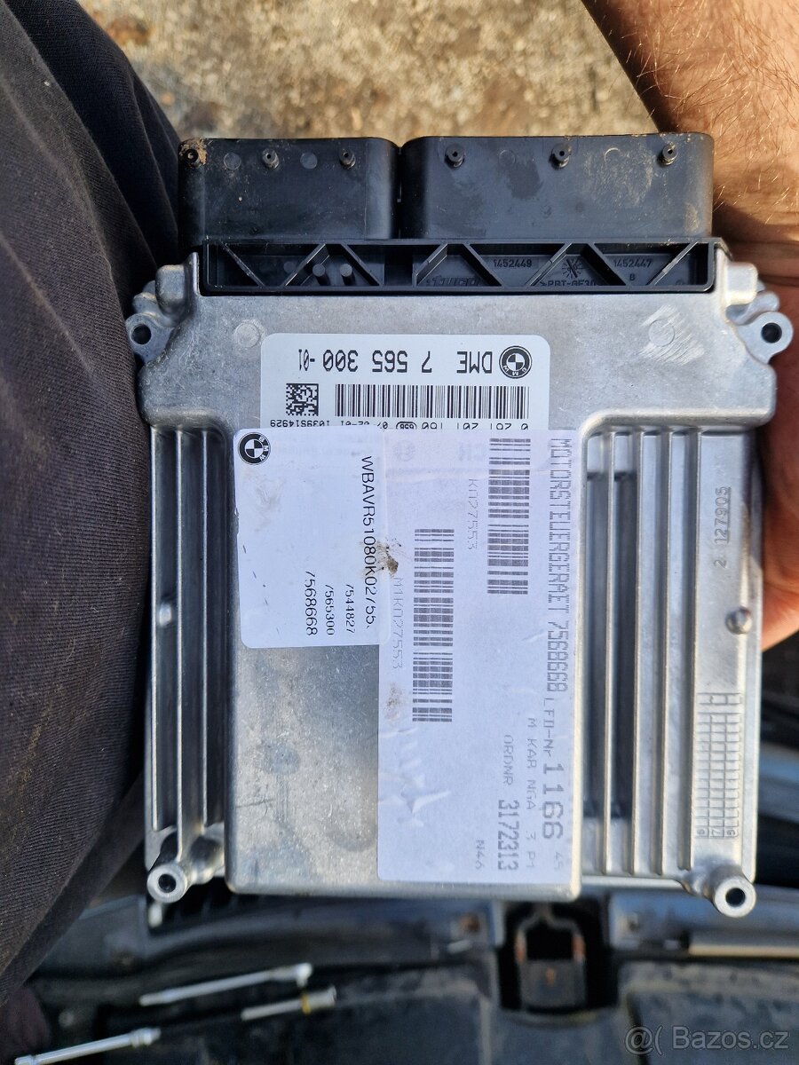 Bmw e90 318i N46 - 10