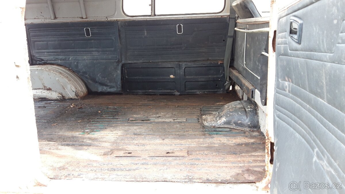 Škoda 1203 zo šiltom - 10