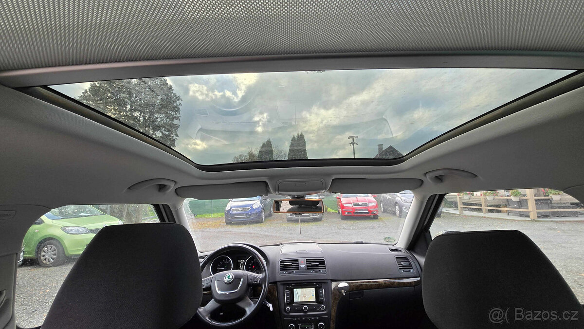 ŠKODA YETI 2.0TDI ELEGANCE PLUS EDITION 4x4 - 10