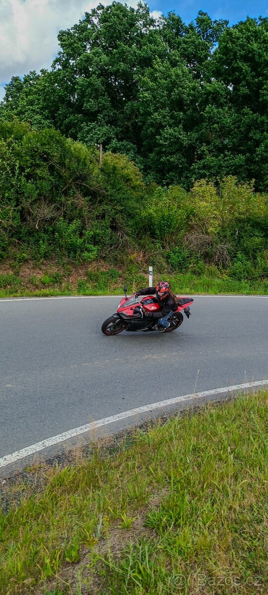 Yamaha YZF-R125 - 10