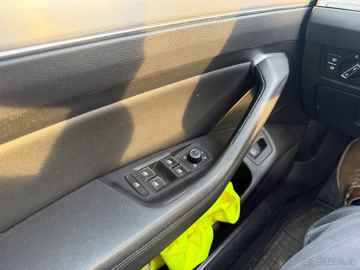 WV Passat variant 2.0 TDI biturbo 176kw zlevněno - 10