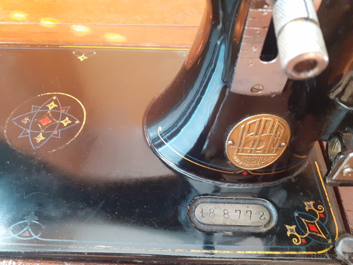 Šicí stroj LADA - 10