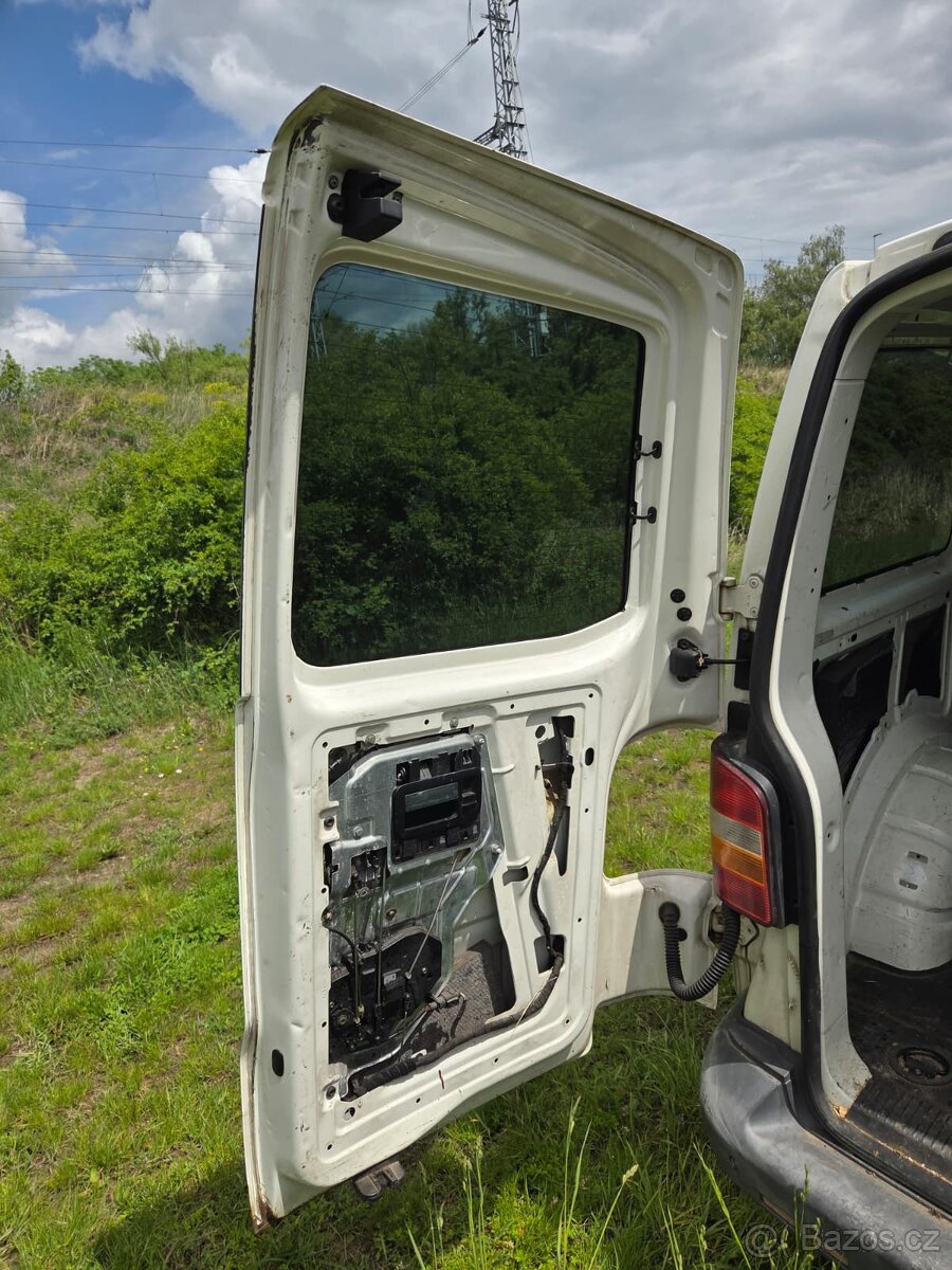 ROZPRODÁM T5 1.9 TDI PD AXB - 10