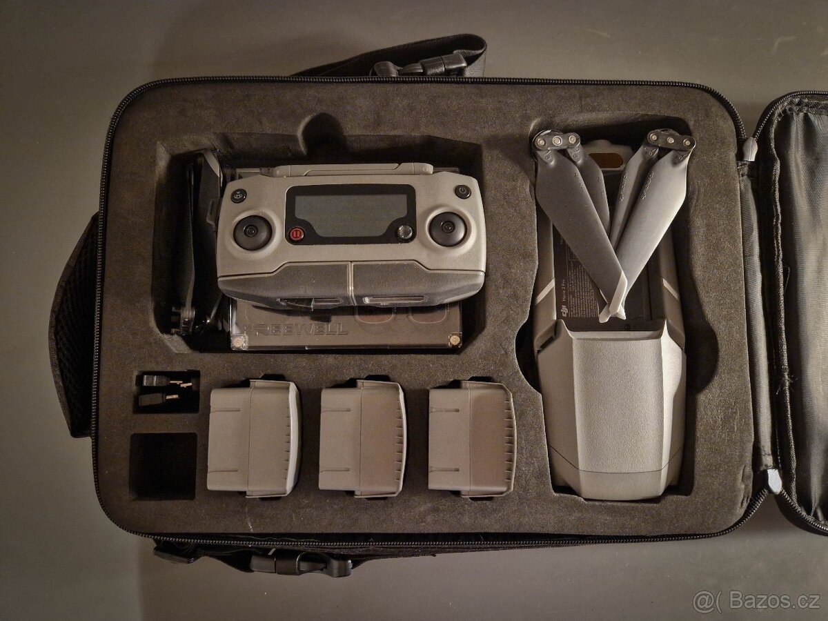 Dron DJI Mavic 2 PRO Fly More Combo - 10