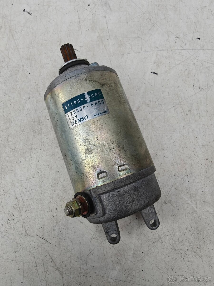 Suzuki GS 500 - motor na díly - 10