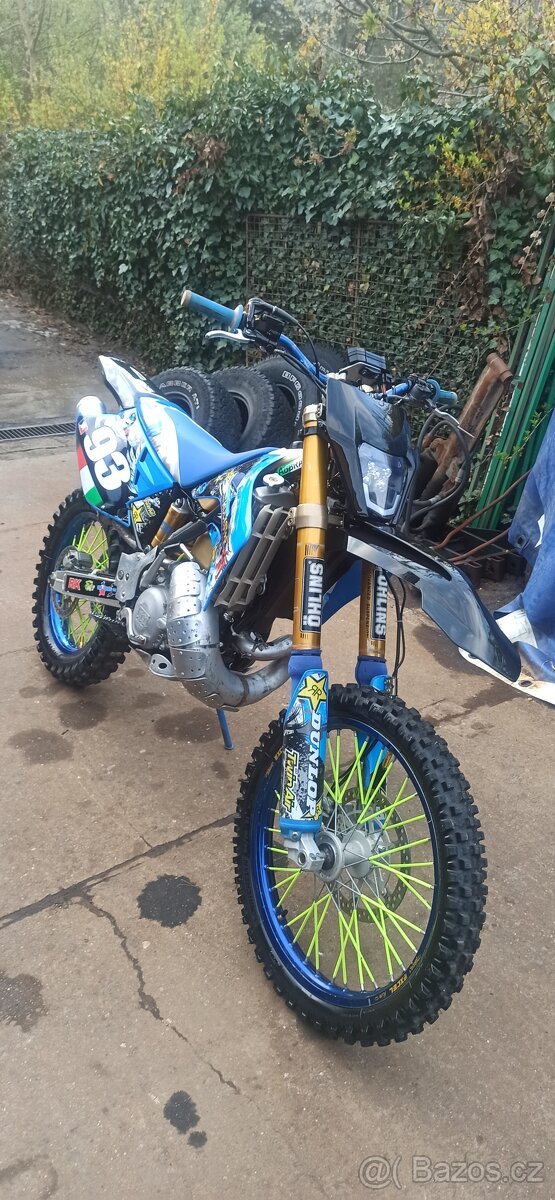 TM Racing EN 300 - 10