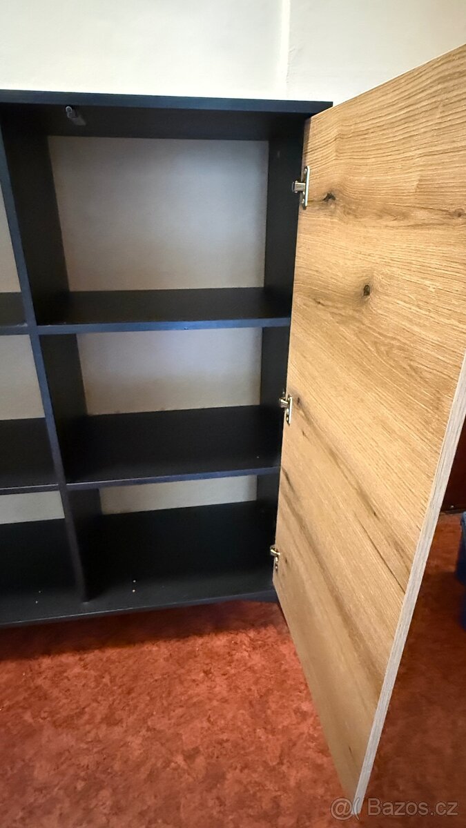 Designová skříňka - dub/černá, jako nová - 10