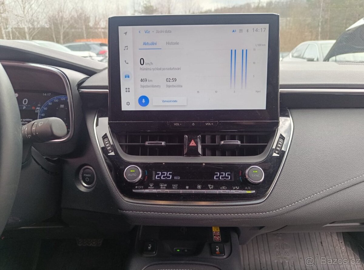 Toyota Corolla Hybrid - 10