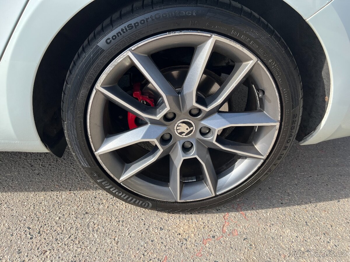 Škoda Octavia RS 2.0TDI ČR - 10