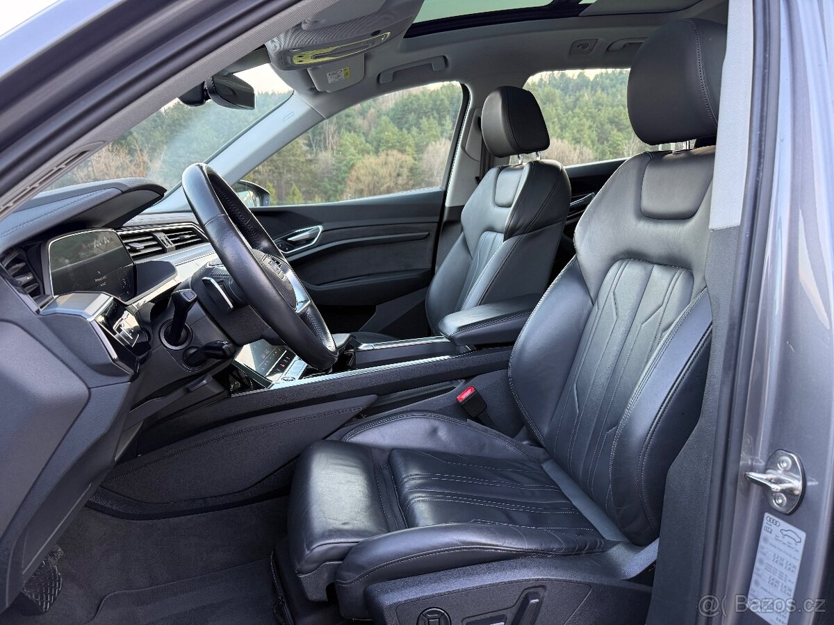 2021 Audi E tron 50 Premium - 10