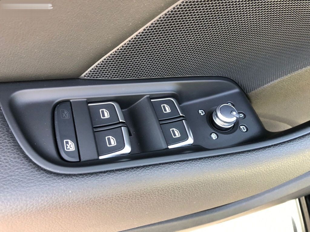 AUDI S3, MANUÁL - 10