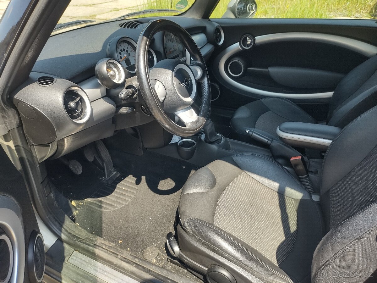 Mini Cooper Cabrio 1.6i 72 kW, najeto 84t km - 10