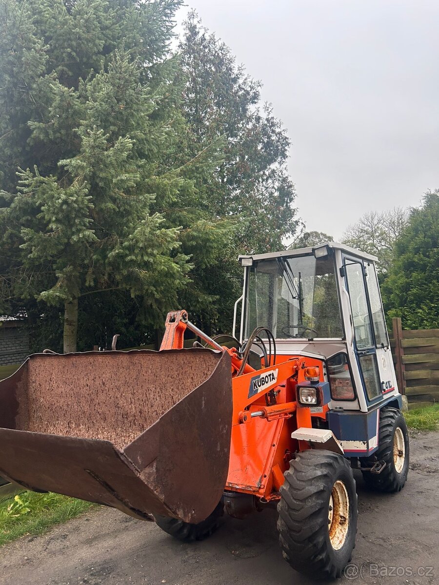 Kubota R410 mini nakladač - 10