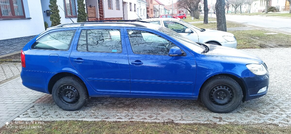 Prodám ŠKODA OCTAVIA II 1.6 TDI 77kW - 10