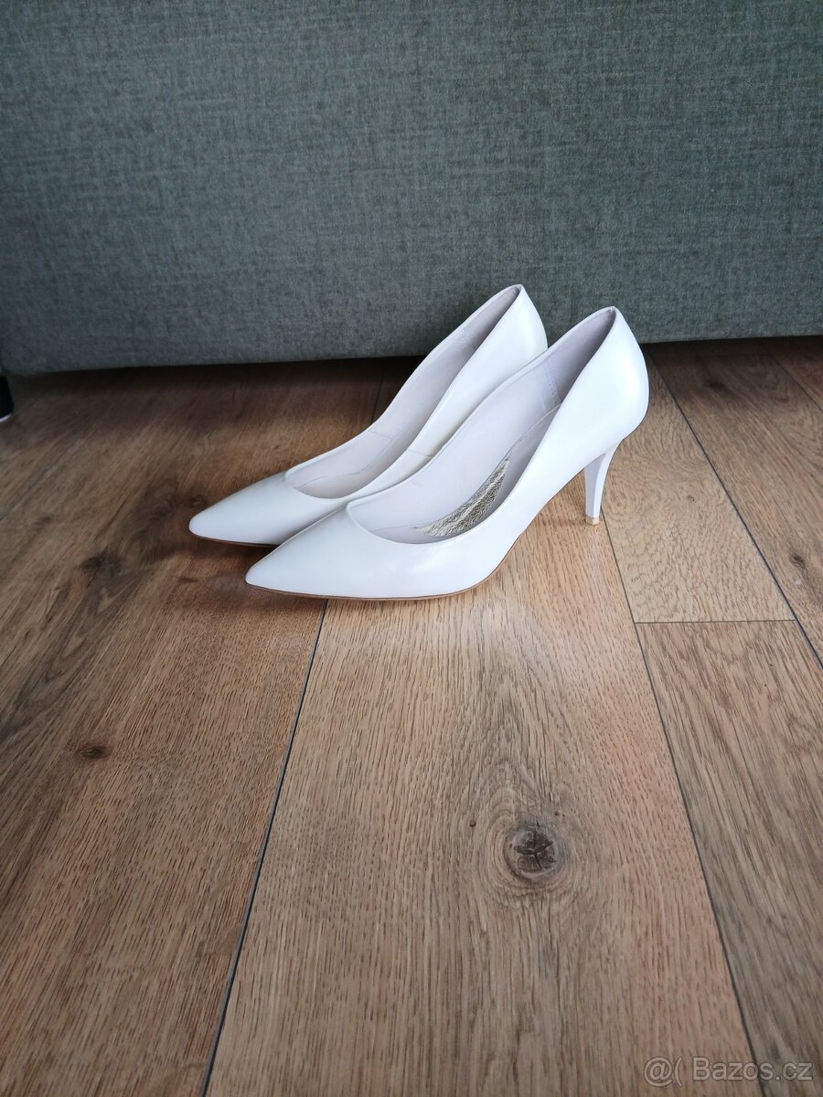 Bílé lodičky na podpadku celokožené vel. 37 - 10