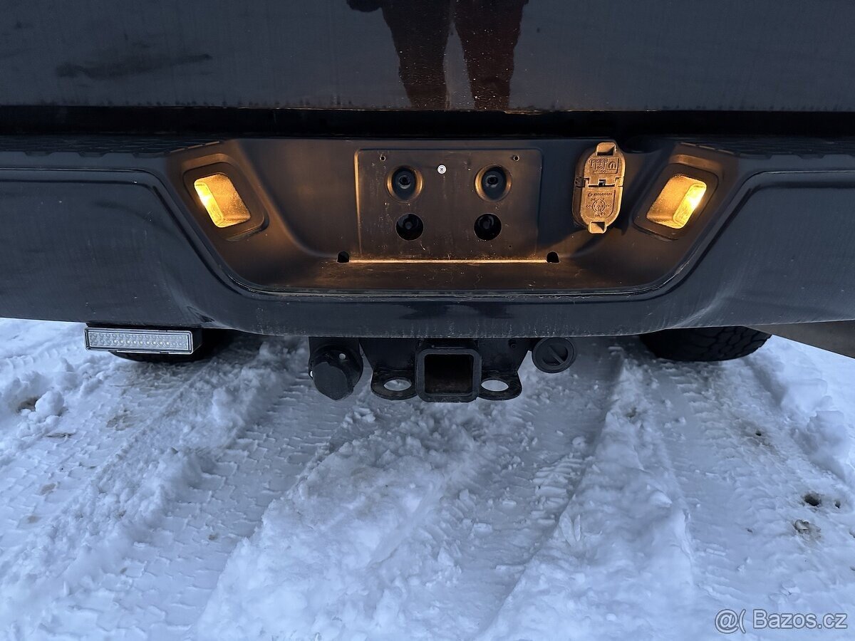 Dodge RAM 2500 6.4 HEMI - 10