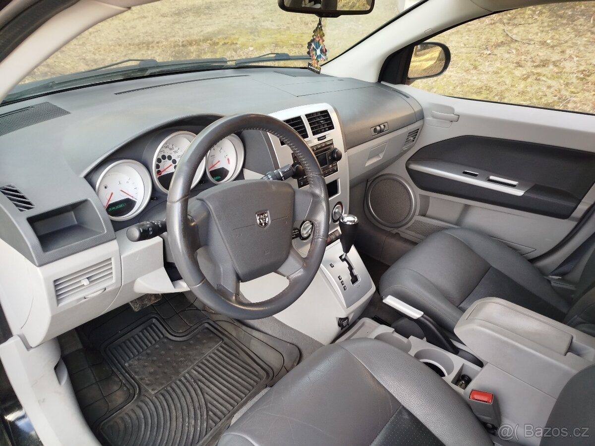 Dodge CALIBER automat 2.0 benzín 2006 - 10