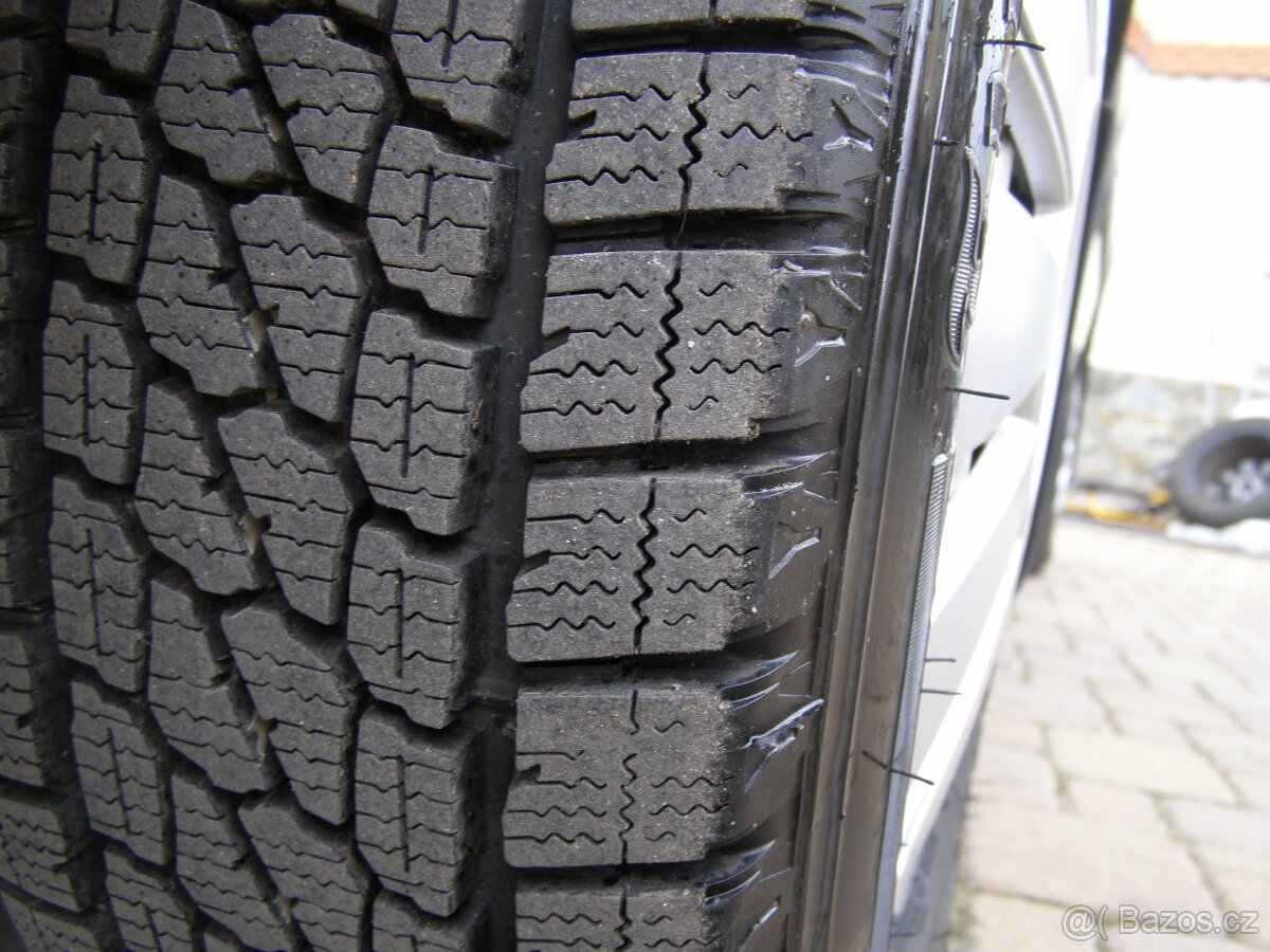 Transit MINIBUS uprava pro vozickare 1 majitel - 10