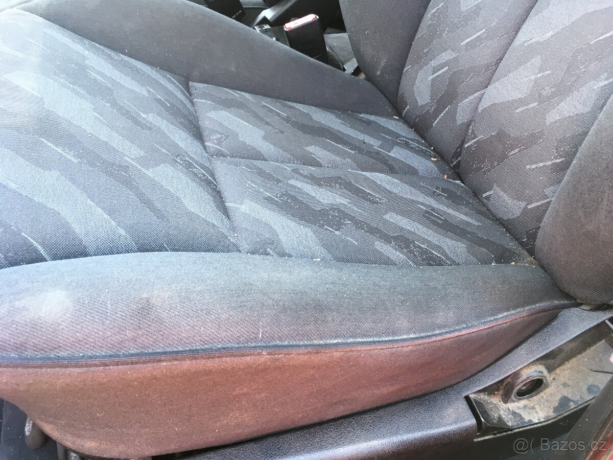 Interiér benz E rok 2002 - 10