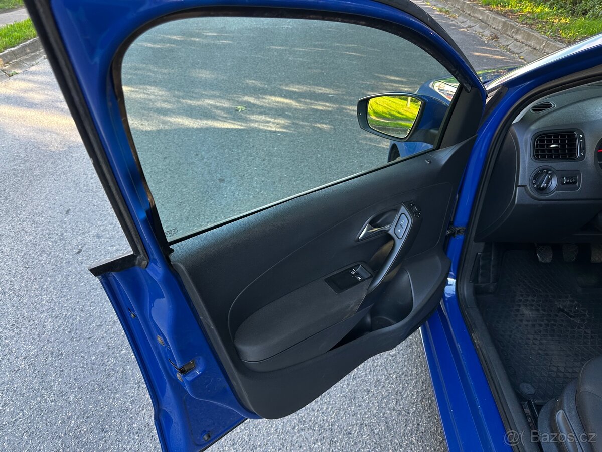 Volkswagen Polo - 10