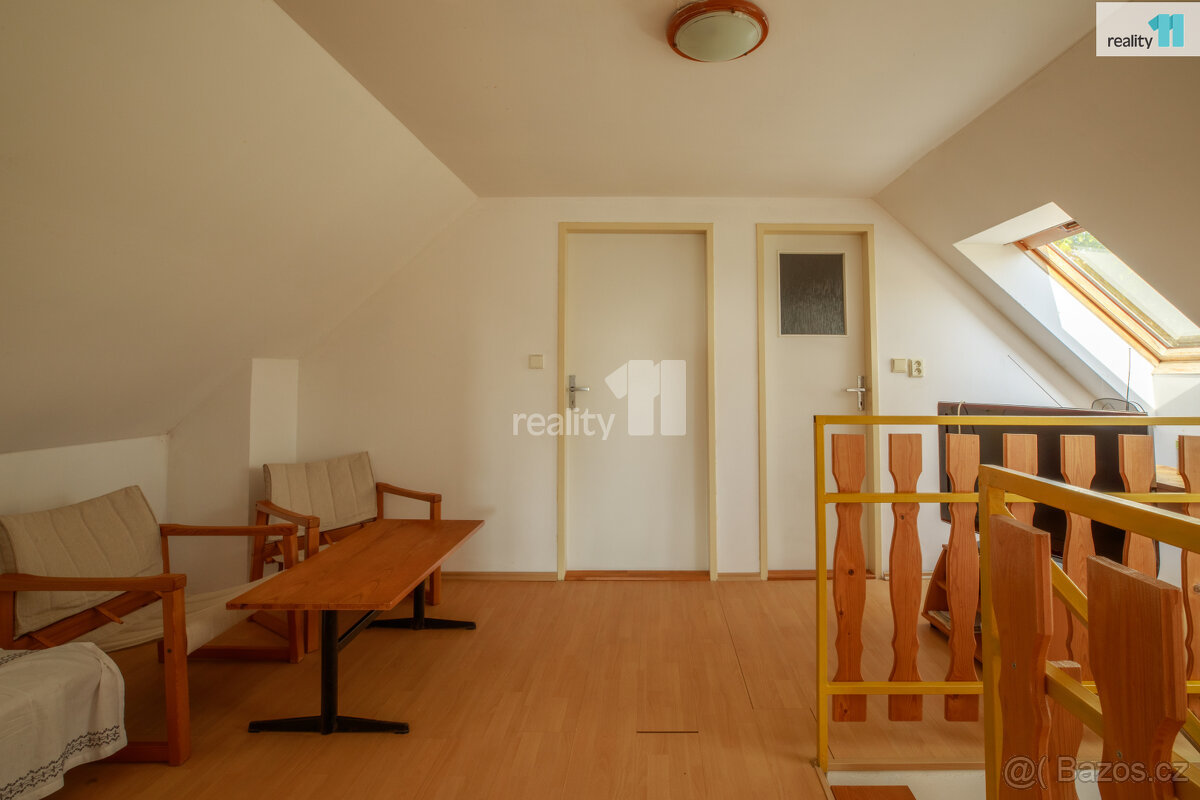 Chalupa nebo rodinný dům v Myslívě - 10